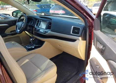 2018 Toyota Highlander Le/Le Plus from USA, damaged, VIN 5TDBZRFH4JS873667